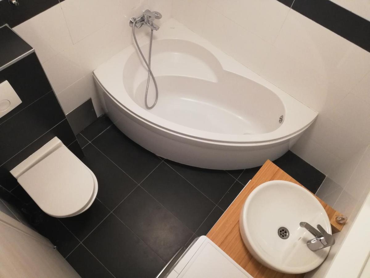 Cozy Donkey - Sporty Lake Apartment, Flexible Check-In, Netflix Záhřeb Exteriér fotografie